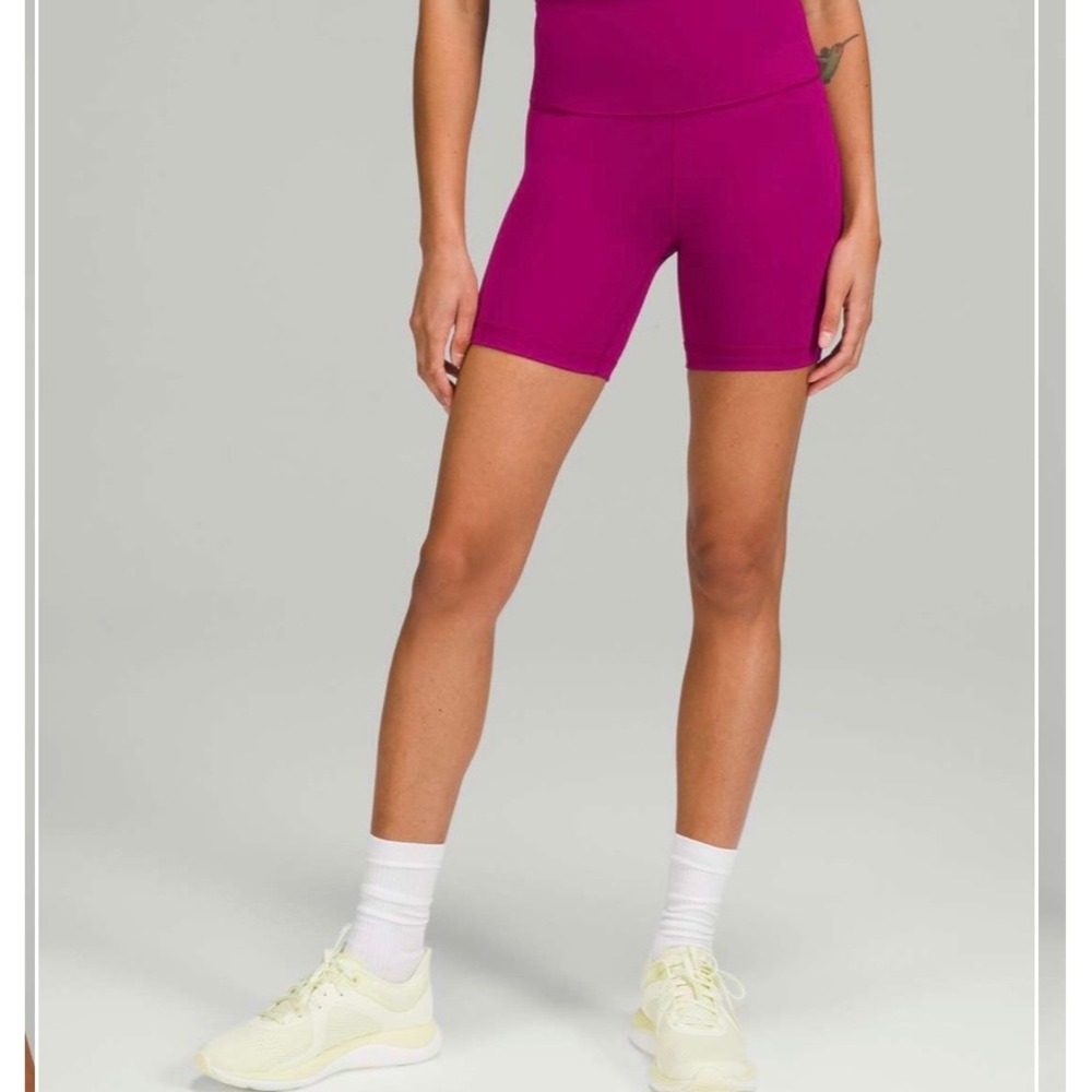 Lululemon Wunder Train High-Rise Short 6"
Magenta Purple Size 8 - Picture 8 of 8